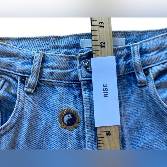 PacSun High Rise Button Fly Dad Jeans Women’s Size 27 Embroidered 90’s Summer - Picture 5 of 10